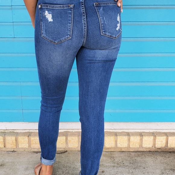 🚨Destash Markdown Just Add Lace Judy Blue Jeans - Picture 2 of 3